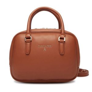 Torebka Patrizia Pepe. Brązowe kuferki Patrizia Pepe, bez wzorów, bez dodatków. Za 1 439,00 zł.