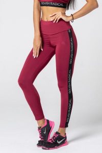 Legginsy fitness damskie Rough Radical Brush. Czerwone legginsy ROUGH RADICAL, bez wzorów, z dzianiny. Za 69,90 zł.