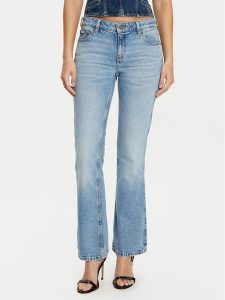 Guess Jeans Jeansy W5RA1SD5M4A Niebieski Regular Fit. Niebieskie jeansy Guess Jeans, z aplikacjami, z bawełny. Za 359,99 zł.