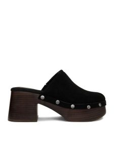 Guess Jeans Klapki EO-JDGJ66-4 Czarny. Czarne klapki Guess Jeans, z aplikacjami, z jeansu, bez obcasa. Za 359,99 zł.