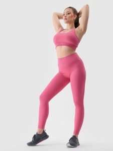 4F Legginsy treningowe bezszwowe damskie - różowe XS/S. Czerwone legginsy 4f, bez wzorów, z dzianiny, z podwyższonym stanem, długie. W wyprzedaży za 59,99 zł.