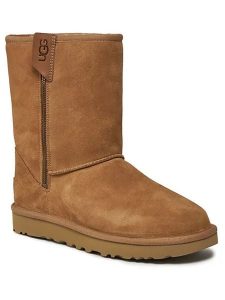 UGG Botki "Classic Short Bailey Zip" w kolorze jasnobrązowym z wełny jagnięcej rozmiar: 37. Brązowe botki Ugg, bez wzorów, z materiału, bez obcasa, bez zapięcia. Za 501,57 zł.