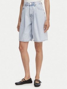 Tommy Jeans Szorty jeansowe DW0DW22709 Niebieski jasny Loose Fit. Niebieskie szorty Tommy Jeans, bez wzorów, z bawełny. Za 409,99 zł.