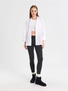 Legginsy basic - szary. Szare legginsy Sinsay, bez wzorów, długie. W wyprzedaży za 7,99 zł.