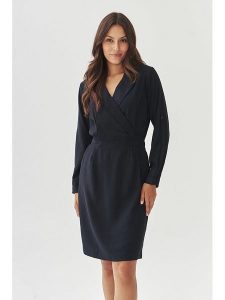 TATUUM Sukienka w kolorze granatowym rozmiar: 40. Niebieskie sukienki Tatuum, bez wzorów, bez kołnierzyka, bez ramiączek, midi. Za 166,10 zł.