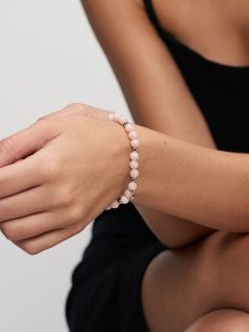 Tamaris Bransoletka z kwarcem rozmiar: onesize. Różowe bransoletki Tamaris, z kwarcem, ze stali. Za 139,20 zł.