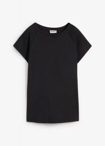 T-shirt z czystej bawełny organicznej. Czarne t-shirty bonprix, bez wzorów, z bawełny, bez kołnierzyka, bez ramiączek. Za 47,99 zł.