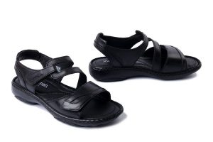 JOSEF SEIBEL 76725 476 105 Debra 25 black-black, sandały damskie. Czarne sandały Josef Seibel, bez wzorów, ze skóry, bez obcasa, bez zapięcia. Za 239,92 zł.
