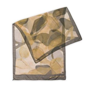 Szal damski Anekke, wykonany z lekkiego materiału tekstylnego z artystycznym wzorem, kolorowy, 42470-041. Szare szaliki Anekke, z aplikacjami. Za 119,00 zł.