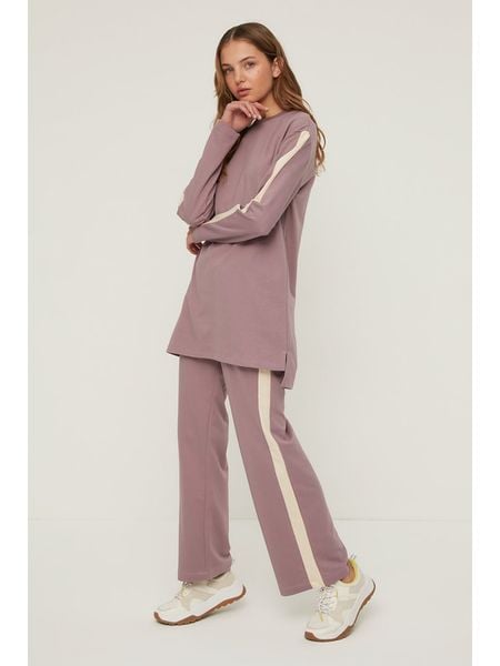 Trendyol 2-częściowy strój sportowy w kolorze fioletowym rozmiar: M. Różowe kombinezony Trendyol, m, bez wzorów. Za 109,00 zł.