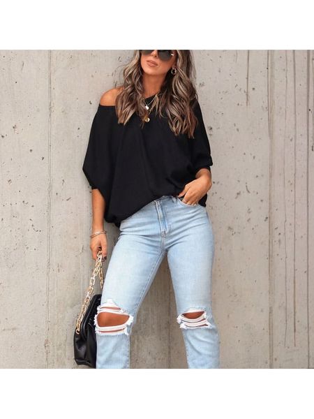 Milan Kiss Bluza w kolorze czarnym rozmiar: L. Czarne bluzy Milan Kiss, l, bez wzorów, bez kaptura. Za 135,17 zł.