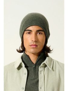 AUTHENTIC CASHMERE Kaszmirowa czapka "Pinier" w kolorze zielonym rozmiar: onesize. Zielone czapki AUTHENTIC CASHMERE, bez wzorów, z kaszmiru. Za 149,31 zł.
