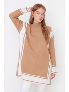 Trendyol Sweter w kolorze karmelowo-białym rozmiar: L/XL. Brązowe swetry oversize Trendyol, l, bez wzorów, bez ramiączek. Za 78,99 zł.