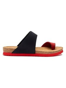 Comfortfusse Skórzane japonki w kolorze czarno-czerwonym rozmiar: 38. Czarne klapki Comfortfüße, bez wzorów, z nubiku, z otwartym noskiem, bez obcasa. Za 239,99 zł.