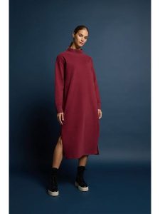 ELBSAND Sukienka dresowa "Roomi" w kolorze czerwonym rozmiar: S. Czerwone sukienki ELBSAND, s, bez wzorów, z bawełny, bez kołnierzyka, bez ramiączek, maxi. Za 173,99 zł.