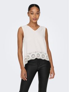 ONLY Bluzka 15296317 Biały Regular Fit. Białe bluzki ONLY, m, bez wzorów, z wiskozy, bez kołnierzyka, bez ramiączek. Za 139,99 zł.