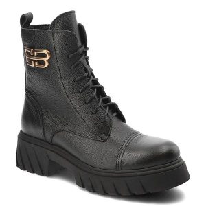 Czarne Botki Armodo Stylowe Obuwie Damskie. Czarne botki Armodo, na jesień, bez wzorów, z puchu, bez obcasa, bez zapięcia. Za 379,00 zł.
