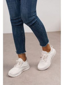 C'M Sneakersy w kolorze beżowym rozmiar: 36. Brązowe trampki C'M, bez wzorów, bez zapięcia. Za 124,95 zł.