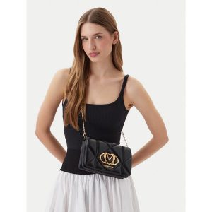 Torebka LOVE MOSCHINO. Czarne torebki klasyczne LOVE MOSCHINO, bez wzorów, bez dodatków. Za 552,99 zł.
