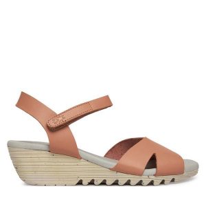 Sandały Fly London. Czerwone sandały Fly London, bez wzorów, bez obcasa, na koturnie, bez zapięcia. Za 399,99 zł.