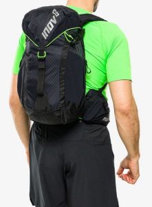 Plecak turystyczny Inov-8 VentureLite 25 - black/green. Czarne plecaki Inov-8. Za 420,21 zł.