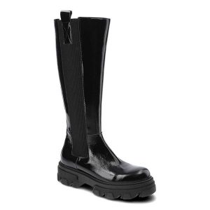 Czarne Kozaki Damskie Nessi Modne Skórzane Buty. Czarne kozaki Nessi, bez wzorów, z gumy, bez obcasa, na obcasie, bez zapięcia. Za 369,00 zł.