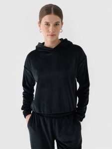 4F Bluza dresowa z weluru nierozpinana z kapturem damska - czarna L. Czarne bluzy 4f, l, bez wzorów, z dresówki, z kapturem. W wyprzedaży za 59,99 zł.