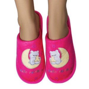 Neonowe różowe miękkie kapcie Rainbow moon. Czerwone kapcie z aplikacjami. Za 67,36 zł.