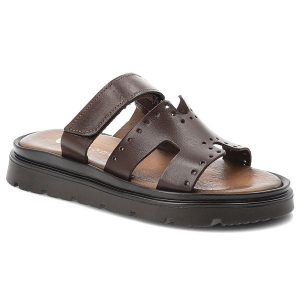 Klapki damskie Armodo, cholewka ze skóry naturalnej z ażurowymi perforacjami szeroki pasek z regulacją na rzep, brązowe, 40440. Brązowe klapki Armodo, w ażurowe wzory, z materiału, bez obcasa. Za 260,90 zł.