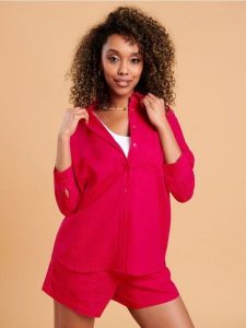 Koszula z lnem - różowy. Czerwone koszule Sinsay, l, bez wzorów, ze skóry, bez kołnierzyka, bez ramiączek. Za 39,99 zł.