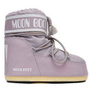 Śniegowce Moon Boot. Fioletowe buty zimowe Moon Boot, bez obcasa, bez zapięcia. Za 759,99 zł.