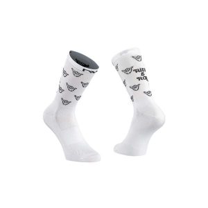 Skarpety rowerowe NORTHWAVE Ride &Roll Sock biały. Białe skarpetki Northwave, bez wzorów. Za 35,00 zł.