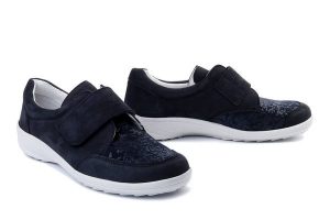 COMFORTABEL 940234-05 blau, półbuty damskie. Niebieskie półbuty Comfortabel, bez wzorów, bez obcasa, bez zapięcia. Za 293,93 zł.