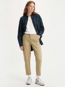 Levi's Spodnie chino w kolorze beżowym rozmiar: W27/L29. Brązowe chinosy Levi's®, bez wzorów, z podwyższonym stanem. Za 197,95 zł.
