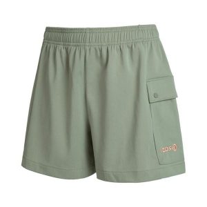 Damskie podstawowe spodnie sportowe BLIMEA W. Zielone szorty Izas, bez wzorów, z nylonu, sportowe. Za 226,04 zł.