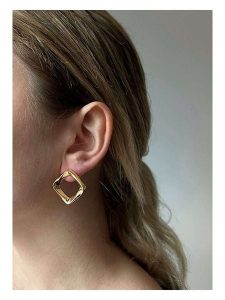 Heliophilia Kolczyki-wkrętki rozmiar: onesize. Żółte kolczyki Heliophilia, z mosiądzu. Za 78,28 zł.