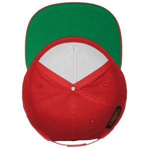 Czapka Flexfit Classique 5 panel. Czerwone czapki FLEXFIT, bez wzorów, z materiału, eleganckie. Za 67,65 zł.