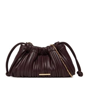 Torebka Calvin Klein. Czerwone torebki klasyczne Calvin Klein, bez wzorów, bez dodatków. Za 369,99 zł.