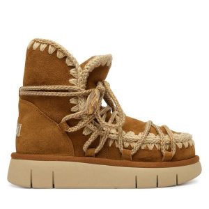 Śniegowce Mou. Brązowe buty zimowe Mou, bez obcasa, bez zapięcia. Za 909,99 zł.