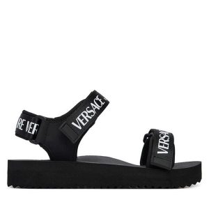 Sandały Versace Jeans Couture. Czarne sandały Versace Jeans Couture, bez wzorów, z jeansu, bez obcasa, na płaskiej podeszwie, bez zapięcia. Za 549,99 zł.