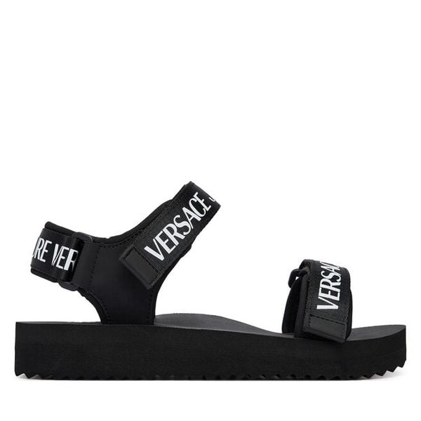 Sandały Versace Jeans Couture. Czarne sandały Versace Jeans Couture, bez wzorów, z jeansu, bez obcasa, na płaskiej podeszwie, bez zapięcia. Za 334,99 zł.
