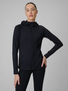 4F Bluza treningowa regular szybkoschnąca damska - czarna S. Czarne bluzy 4f, s, bez wzorów, bez kaptura. W wyprzedaży za 169,99 zł.