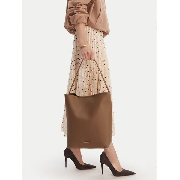 Torebka GINO ROSSI. Brązowe torebki klasyczne Gino Rossi, bez wzorów, bez dodatków. Za 229,99 zł.