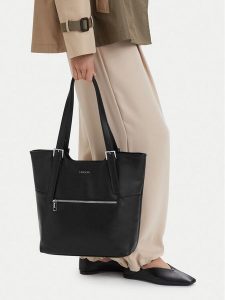 Lasocki Torebka CEO-LSK-L-004-10 Czarny. Czarne shopper bag Lasocki, bez wzorów, ze skóry, bez dodatków. Za 199,99 zł.