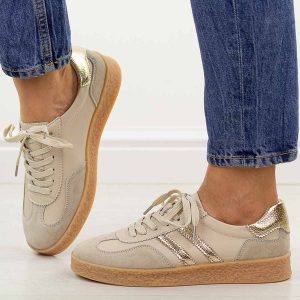 Beżowe skórzane półbuty damskie S.Barski 7059. Brązowe półbuty S.BARSKI, na jesień, bez wzorów, z jeansu, bez obcasa, na płaskiej podeszwie, bez zapięcia. Za 249,00 zł.