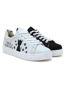 Goby Sneakersy w kolorze czarno-białym rozmiar: 41. Białe trampki Goby, bez wzorów, bez zapięcia. Za 252,99 zł.
