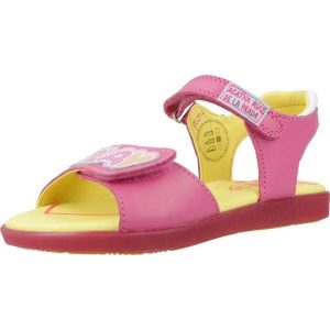 Sandały AGATHA RUIZ DE LA PRADA 242960A Rose. Czerwone sandały Agatha Ruiz de la Prada, bez wzorów, ze skóry, bez obcasa, bez zapięcia. Za 250,58 zł.