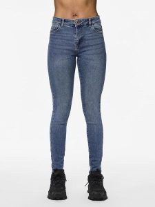 Pieces Dżinsy "Dana" - Skinny fit - w kolorze granatowym rozmiar: XS/L30. Niebieskie jeansy Pieces, z aplikacjami, ze skóry, z podwyższonym stanem. Za 61,46 zł.