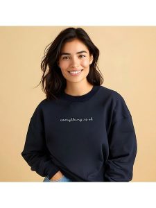 WOOOP Bluza "Everything is okay" w kolorze granatowym rozmiar: XS. Niebieskie bluzy Wooop, xs, bez wzorów, z bawełny, bez kaptura. Za 83,42 zł.