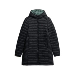 Damska długa kurtka Superdry Fuji Lite. Czarne kurtki Superdry, bez wzorów, z puchu, bez kaptura. W wyprzedaży za 552,25 zł.